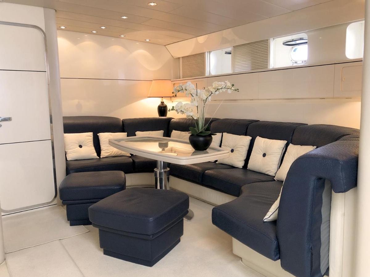 Home Sweet Boat - Chambres D'Hotes Empuriabrava Exteriér fotografie