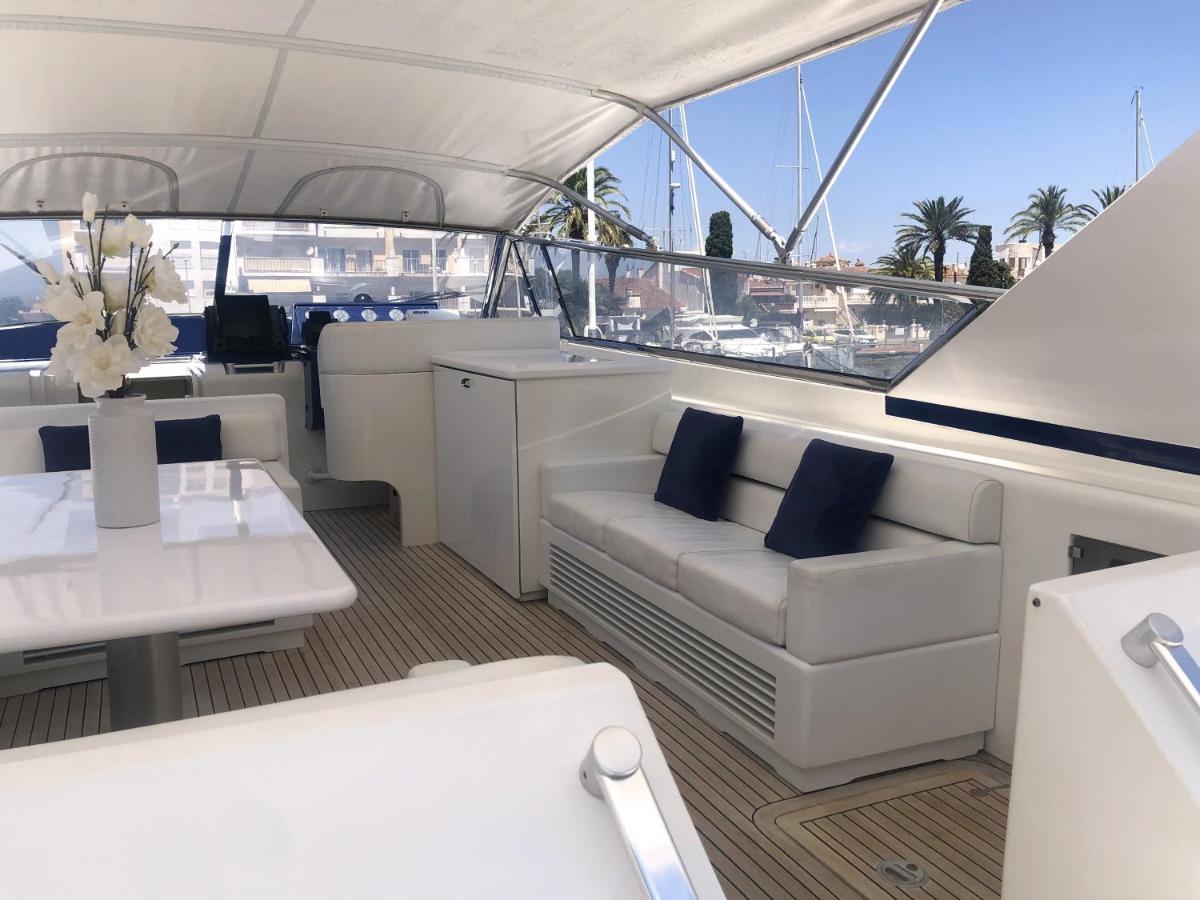 Home Sweet Boat - Chambres D'Hotes Empuriabrava Exteriér fotografie